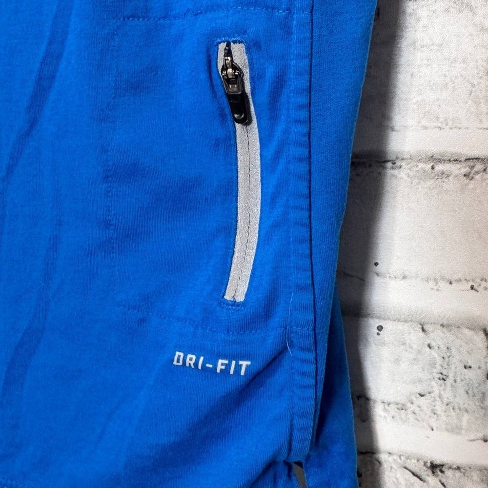 Nike Running Dri-FIT Mens Small Blue V-Neck Short Sleeve Shirt‎ Back Zip Pocket - Picture 3 of 10